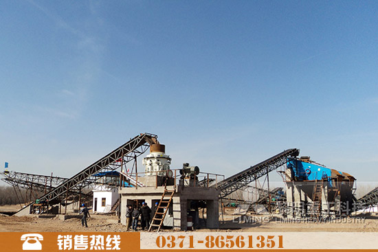 一套時產200噸河卵石破碎機設備價格